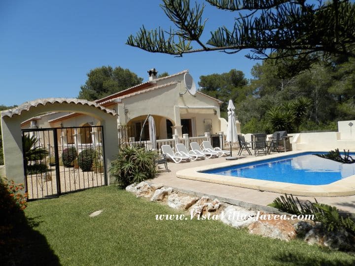 4 makuuhuone Huvila myytävänä paikassa Javea / Xabia mukana uima-altaan - 725 000 € (Ref: 9588375)