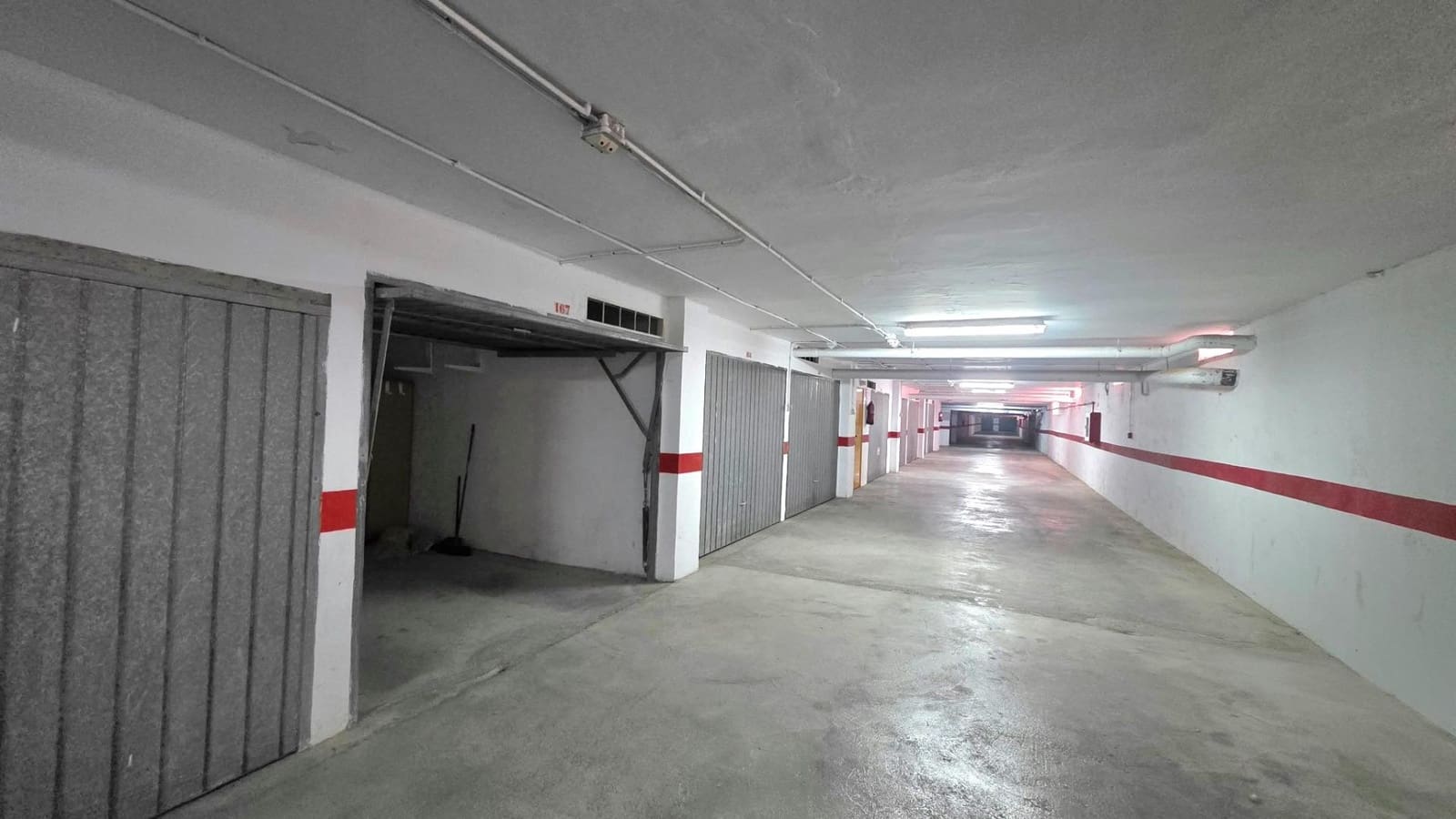 Garage à vendre à Torrevieja - 17 990 € (Ref: 10027337)