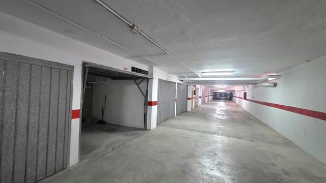 Garage à vendre à Parque de las Naciones, Torrevieja - 17 990 € (Ref: 10027337)