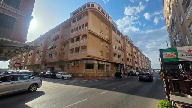 Garage à vendre à Parque de las Naciones, Torrevieja - 17 990 € (Ref: 10027337)