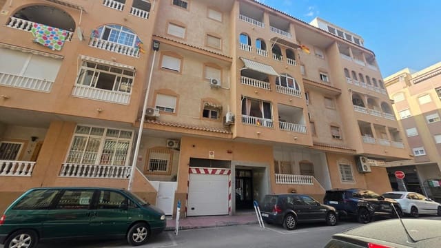 Garagem para venda em Parque de las Naciones, Torrevieja - 17 990 € (Ref: 10027337)