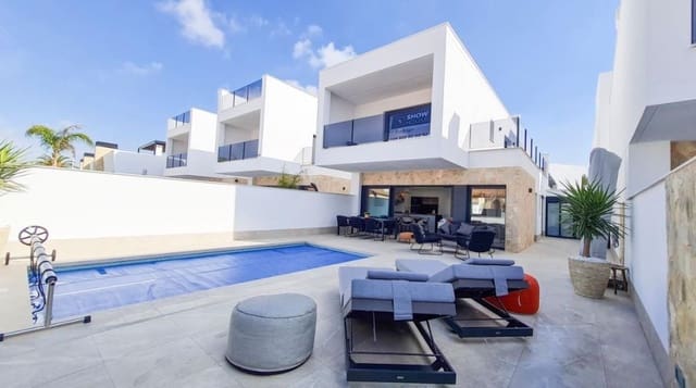 3 sovrum Villa till salu i Lo Pagan, San Pedro del Pinatar med pool - 445 000 € (Ref: 10028889)