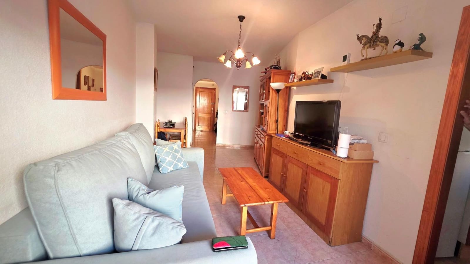 Apartamento de 2 habitaciones en Torrevieja en alquiler con piscina - 700 € (Ref: 10035385)