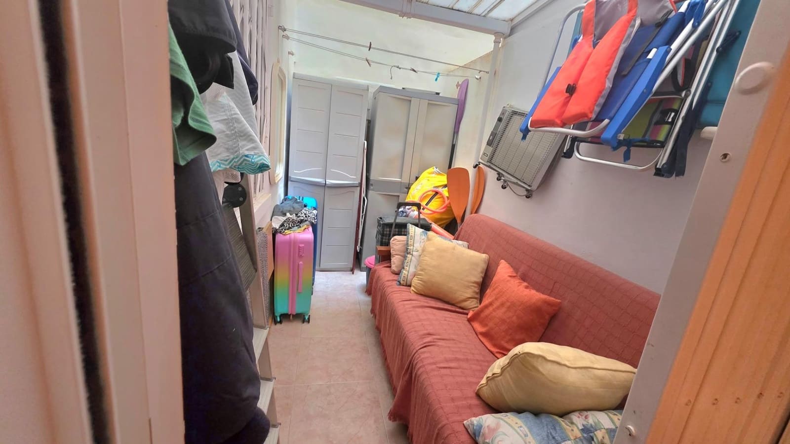 Apartamento de 2 habitaciones en Torrevieja en alquiler con piscina - 700 € (Ref: 10035385)