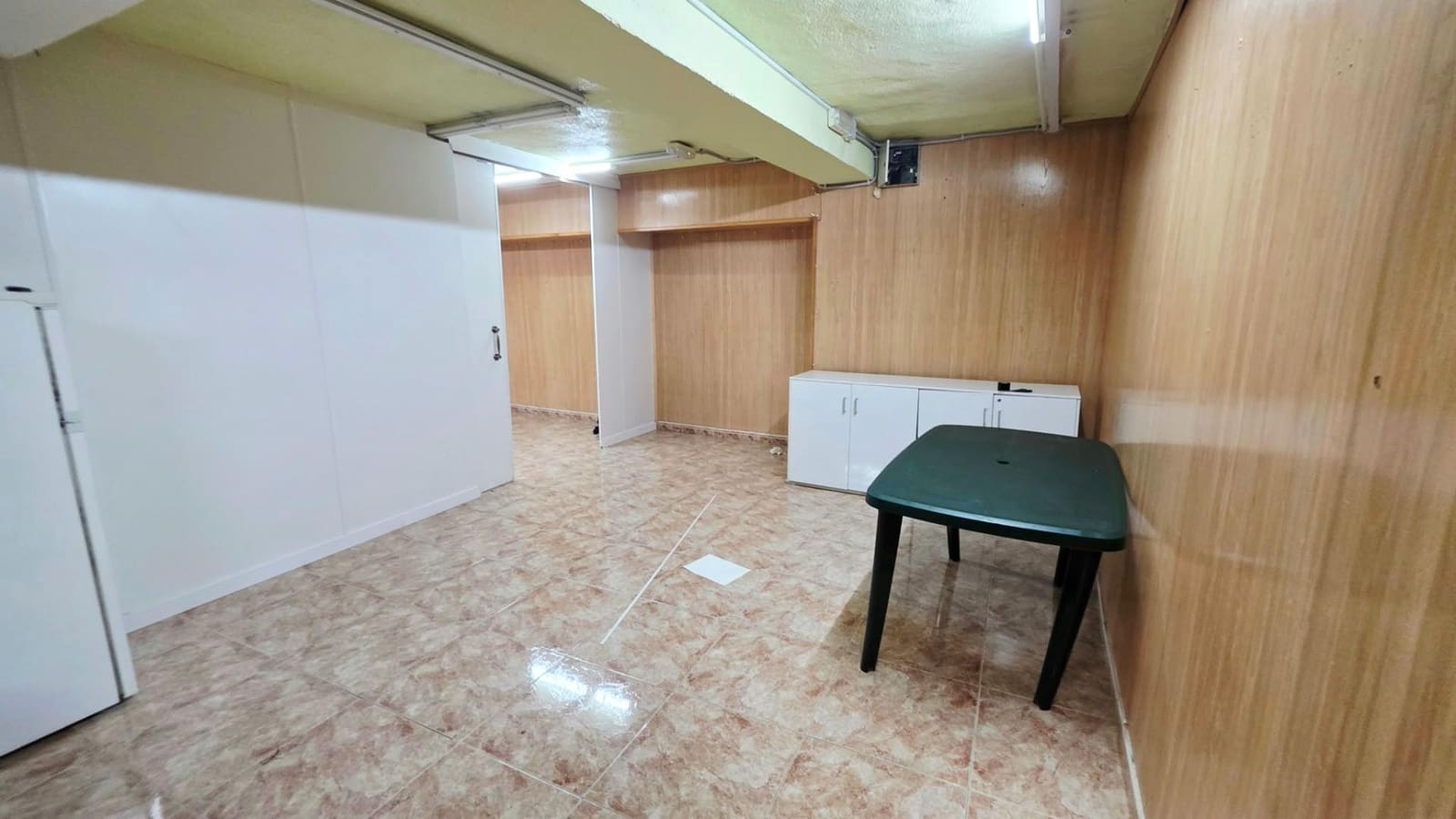 Komercyjne do wynajęcia w Torrevieja - 1 500 € (Ref: 10044821)