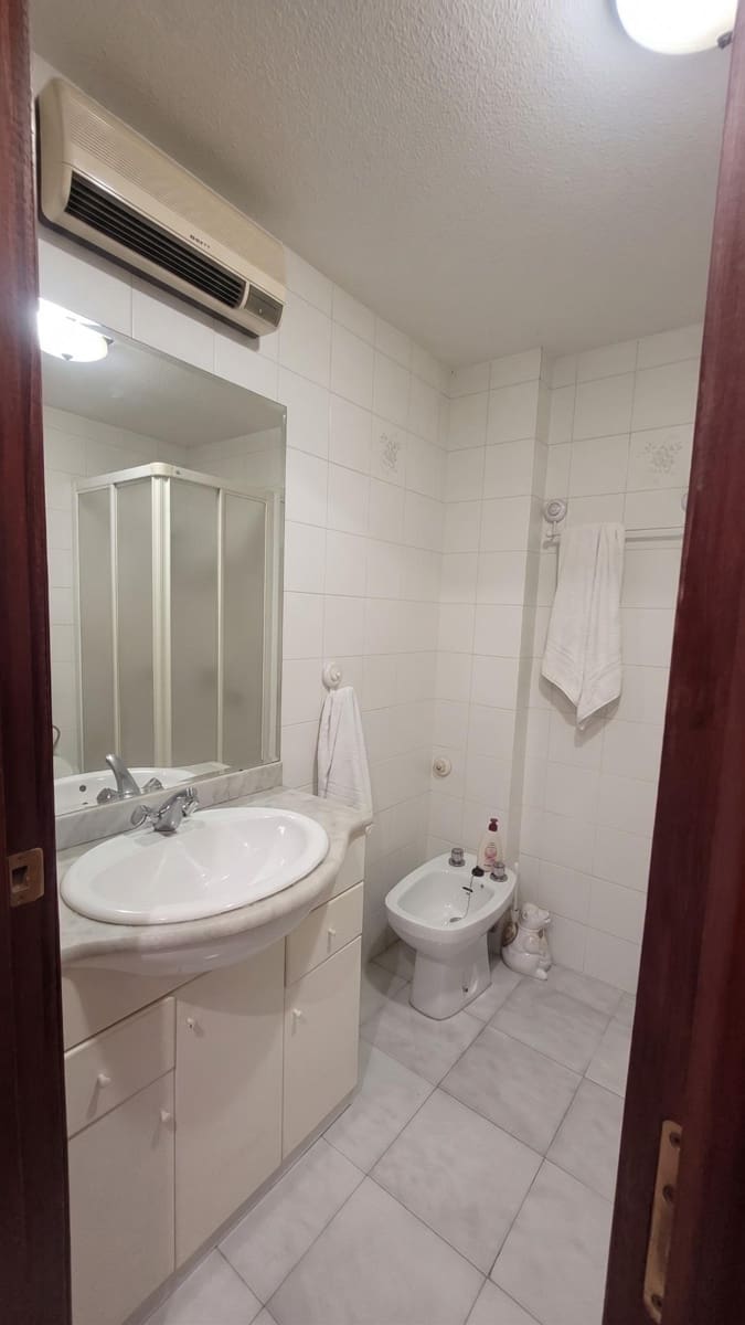 2 chambre Appartement à vendre à Torrevieja avec piscine - 130 000 € (Ref: 10067937)
