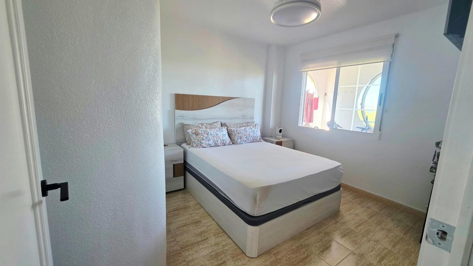 3 sypialnia Apartament na sprzedaż w Torrevieja z basenem - 155 000 € (Ref: 10081235)