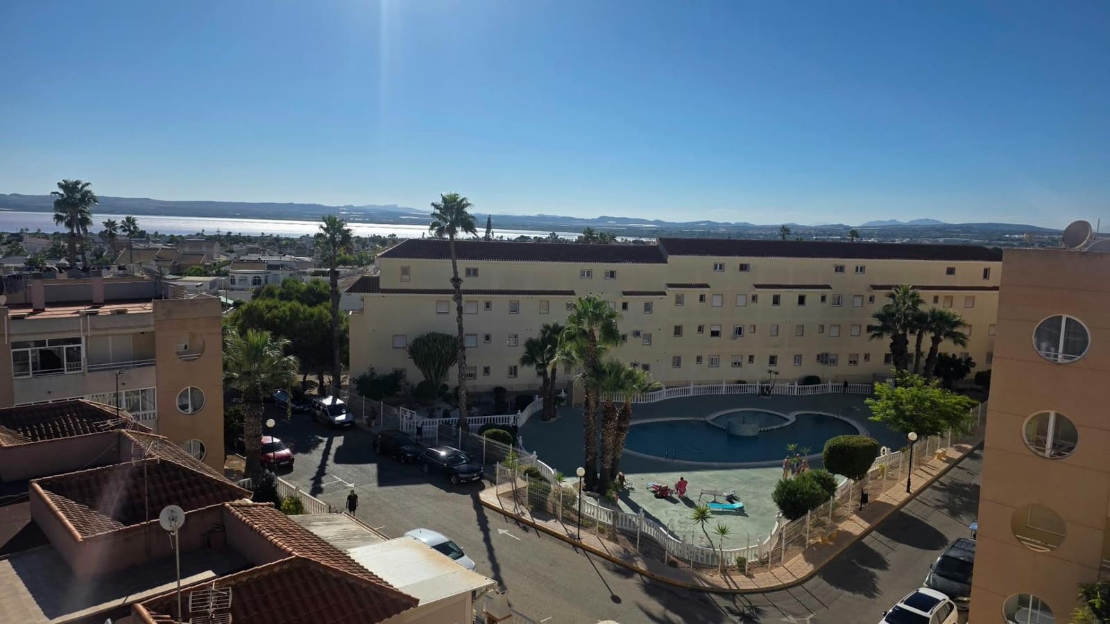 3 sypialnia Apartament na sprzedaż w Torrevieja z basenem - 155 000 € (Ref: 10081235)