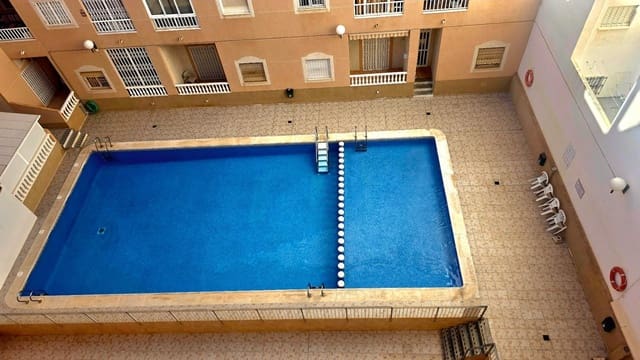 3 sypialnia Penthouse na sprzedaż w Torrevieja z basenem - 200 000 € (Ref: 10098418)