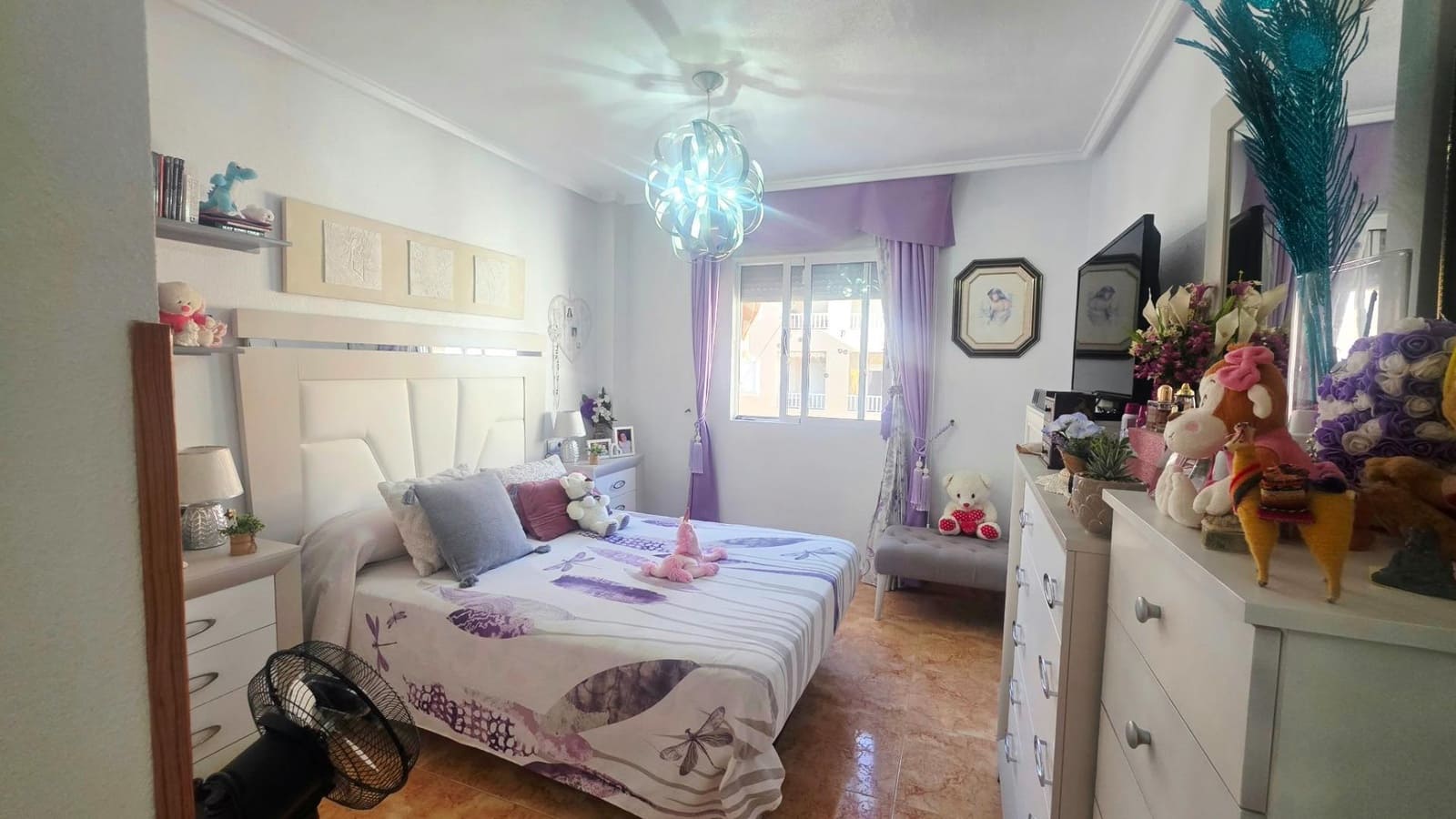 3 makuuhuone Huoneisto myytävänä paikassa Torrevieja mukana uima-altaan - 200 000 € (Ref: 10109686)