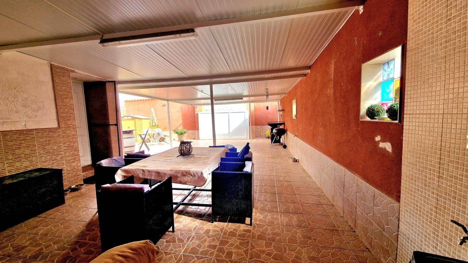 3 bedroom Villa for sale in Torrevieja with garage - € 229,990 (Ref: 10132005)