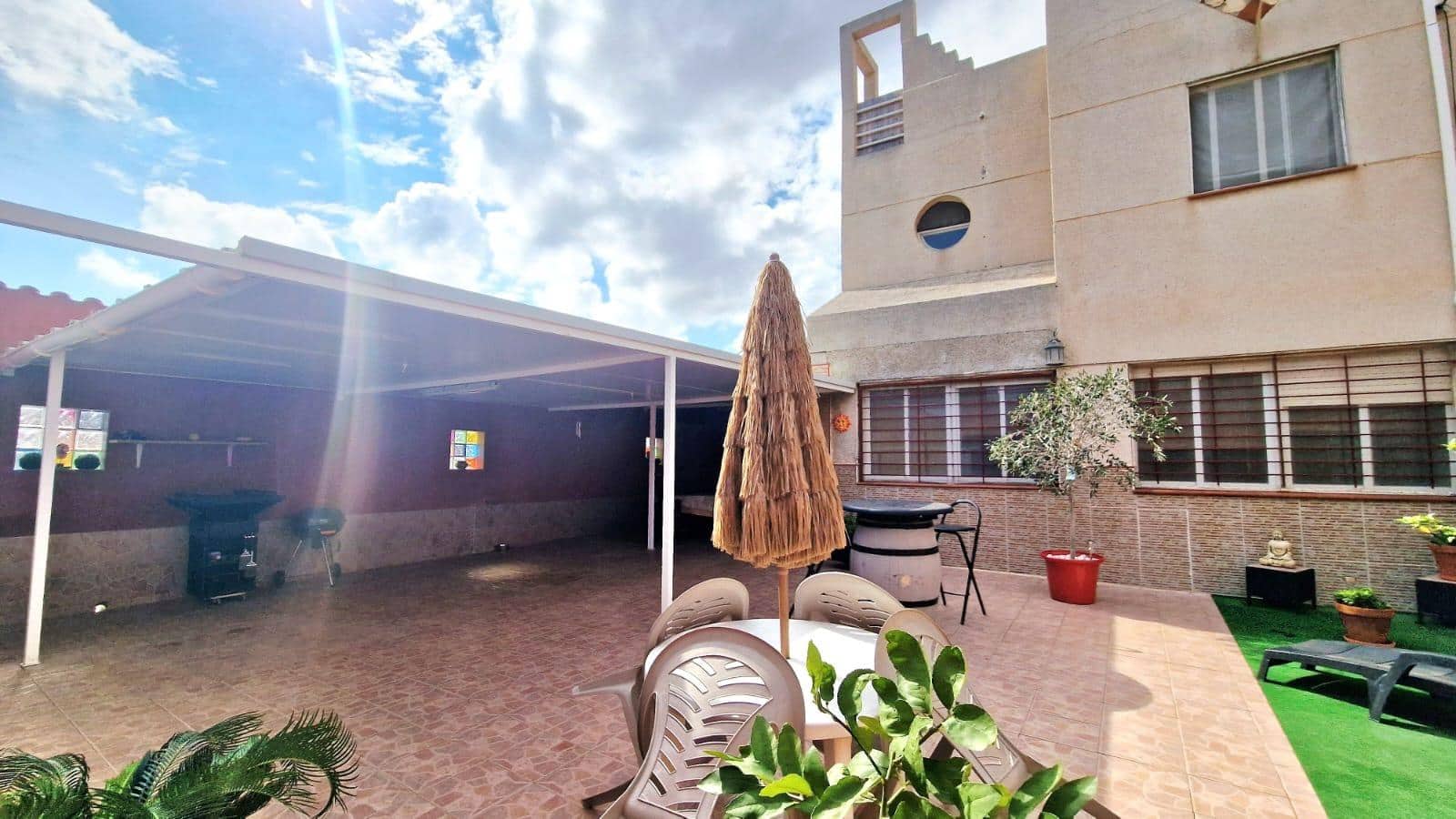 3 bedroom Terraced Villa for sale in Torrevieja with garage - € 229,990 (Ref: 10139728)