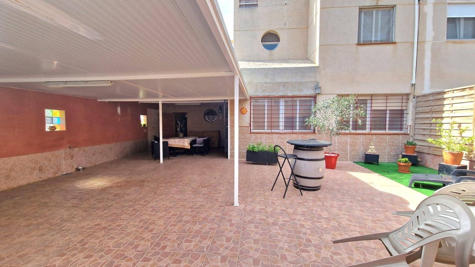 3 bedroom Terraced Villa for sale in Torrevieja with garage - € 229,990 (Ref: 10139728)