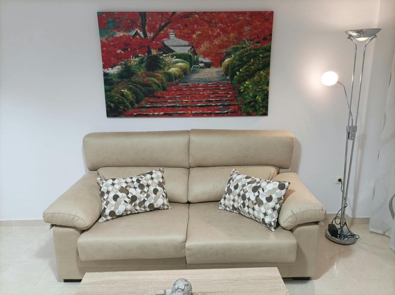 2 soverom Leilighet til leie i Almoradi med svømmebasseng garasje - € 650 (Ref: 10184913)