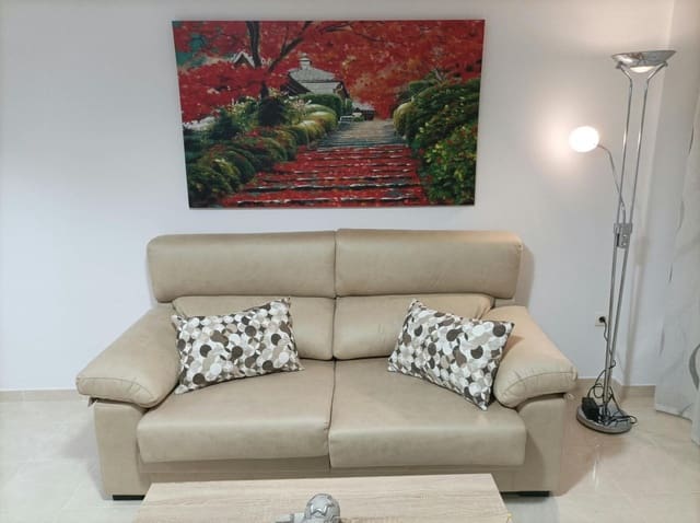 2 soveværelse Lejlighed til leje i Almoradí med swimmingpool garage - € 650 (Ref: 10184913)
