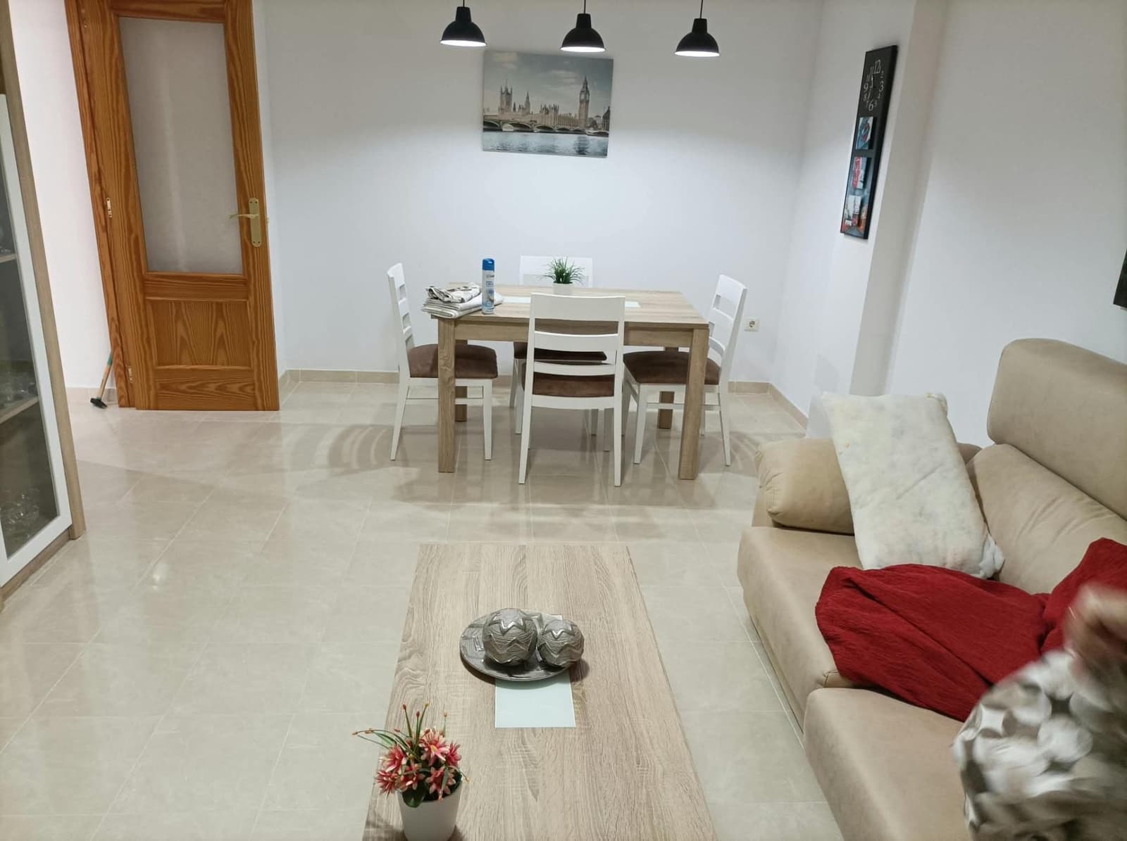 2 soverom Leilighet til leie i Almoradi med svømmebasseng garasje - € 650 (Ref: 10184913)