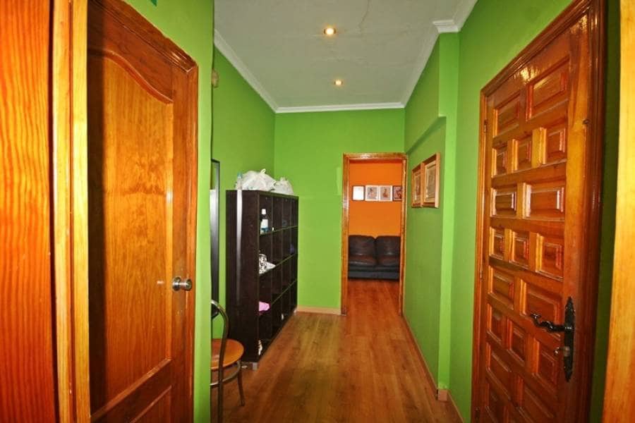 Local Comercial en Torrevieja en venta - 263.157 € (Ref: 3461237)