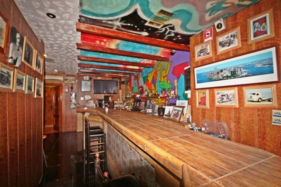 Commerciale in vendita in Torrevieja - 263.157 € (Rif: 3461237)