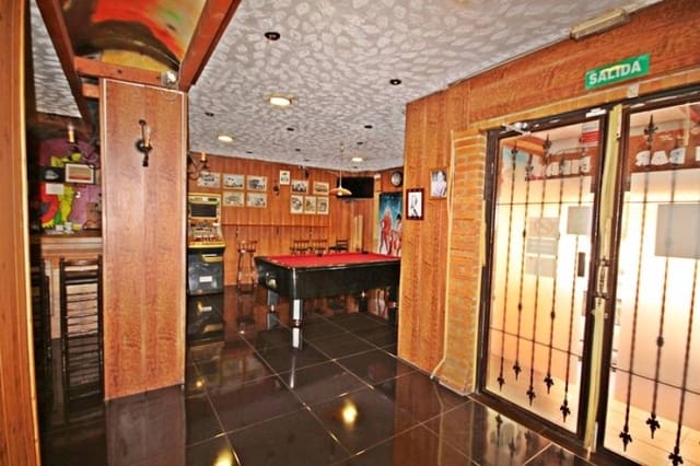 Commercial for sale in Playa del Cura, Torrevieja - € 263,157 (Ref: 3461237)