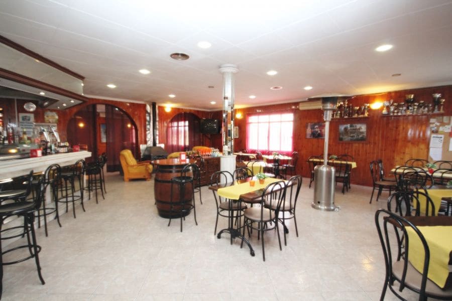 Local Comercial en Torrevieja en venta - 328.900 € (Ref: 4185773)