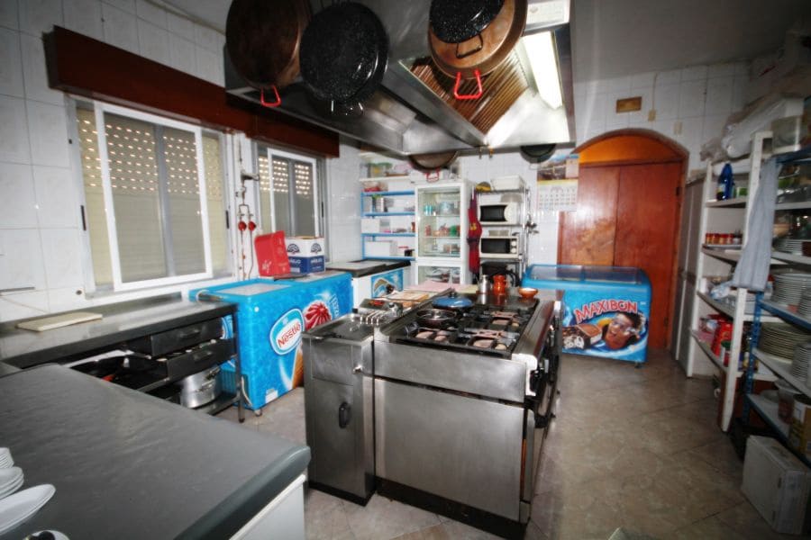 Gewerbe zu verkaufen in Torrevieja - 328.900 € (Ref: 4185773)