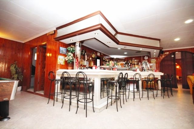 Commercial for sale in El Chaparral - La Siesta - La Torreta, Torrevieja - € 328,900 (Ref: 4185773)