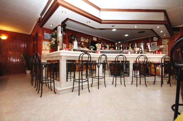Commercial for sale in El Chaparral - La Siesta - La Torreta, Torrevieja - € 328,900 (Ref: 4185773)