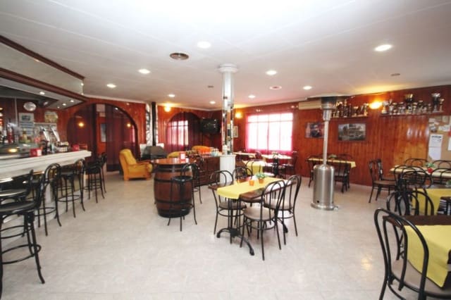 Commercial for sale in El Chaparral - La Siesta - La Torreta, Torrevieja - € 328,900 (Ref: 4185773)