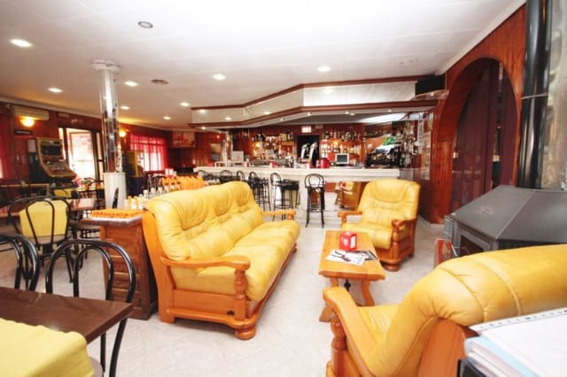 Commercial for sale in El Chaparral - La Siesta - La Torreta, Torrevieja - € 328,900 (Ref: 4185773)