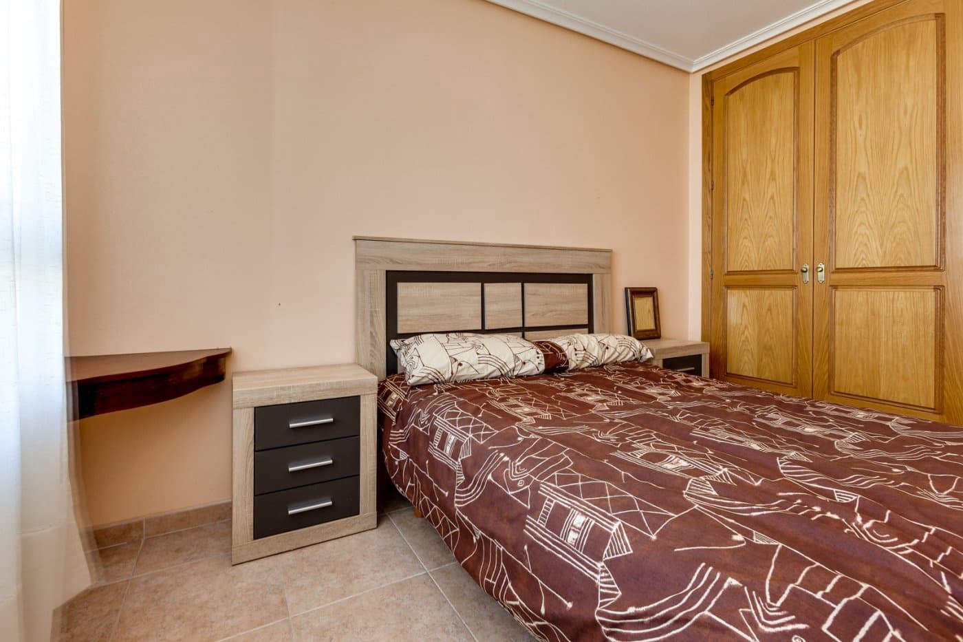 Piso de 5 habitaciones en Torrevieja en venta con garaje - 275.000 € (Ref: 5553688)