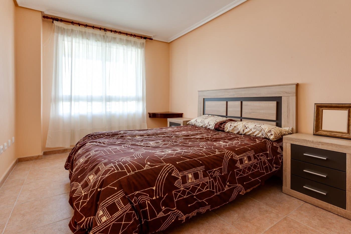 Piso de 5 habitaciones en Torrevieja en venta con garaje - 275.000 € (Ref: 5553688)