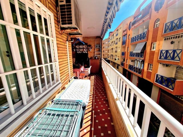 3 chambre Appartement à vendre à Playa del Cura, Torrevieja avec garage - 219 990 € (Ref: 8511707)