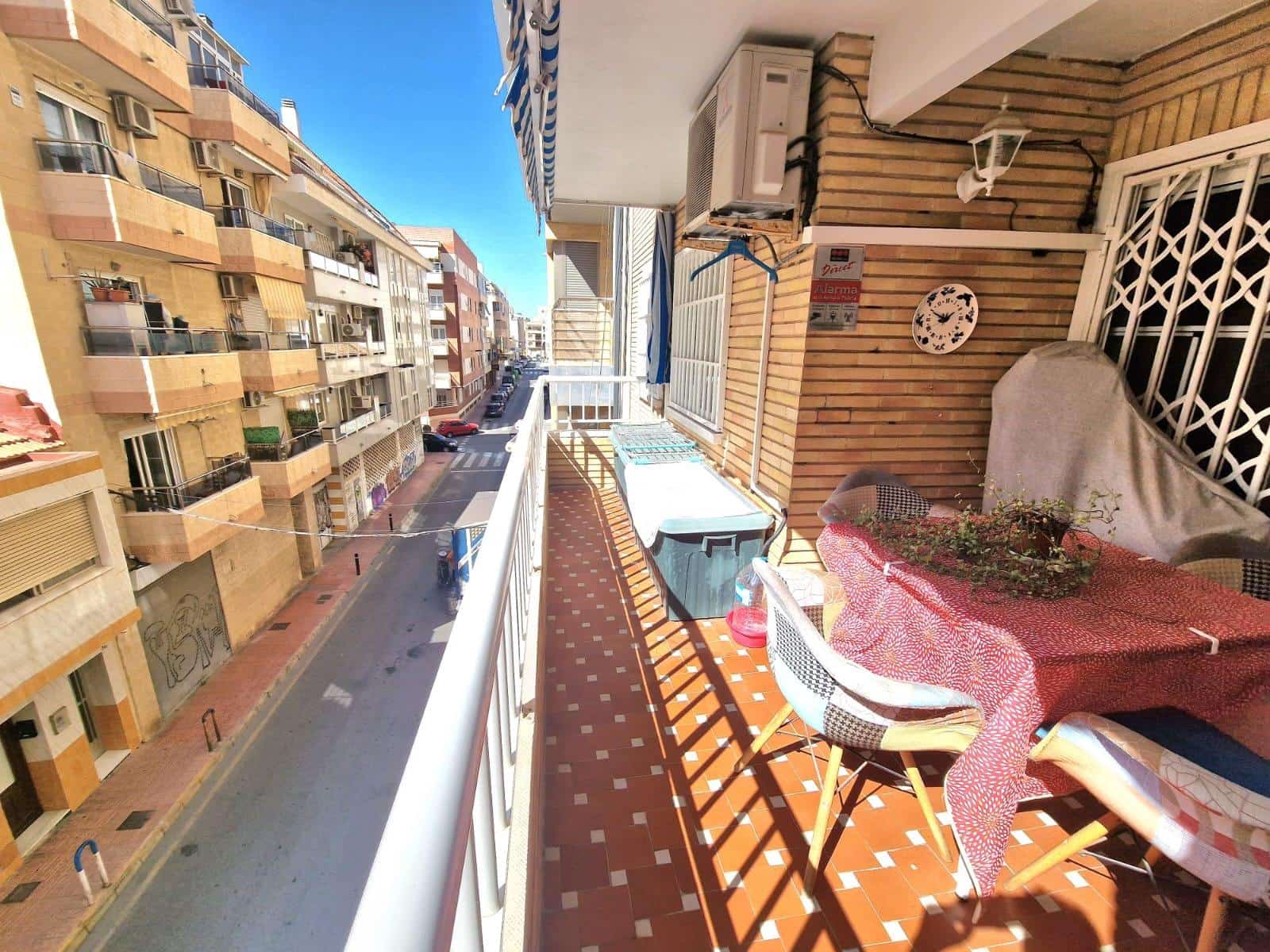 3 bedroom Apartment for sale in Torrevieja with garage - € 219,990 (Ref: 8511707)