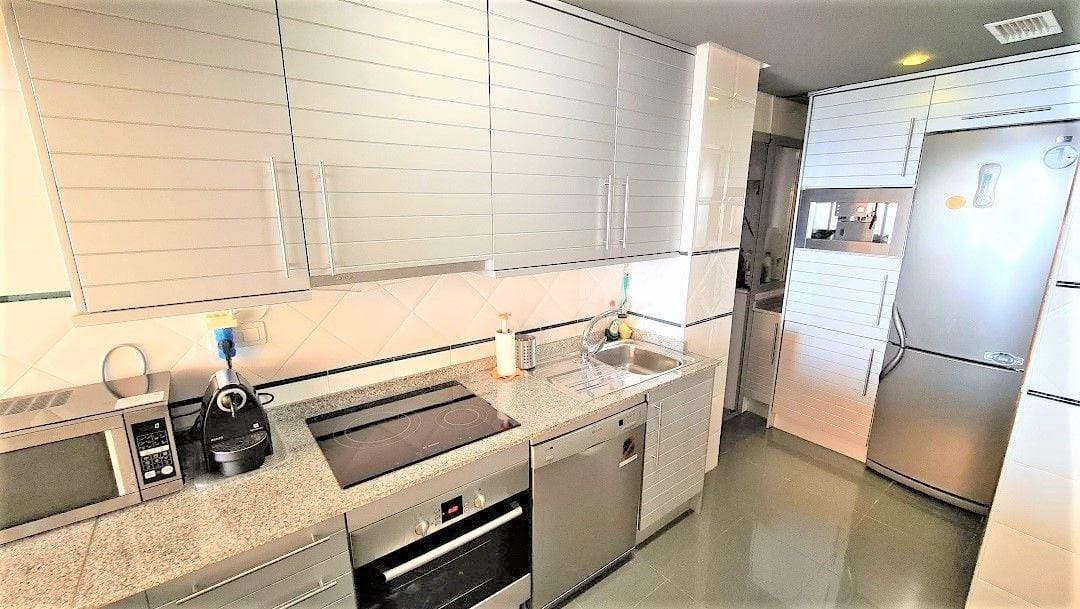 3 chambre Appartement à vendre à Torrevieja avec piscine garage - 315 000 € (Ref: 8839193)