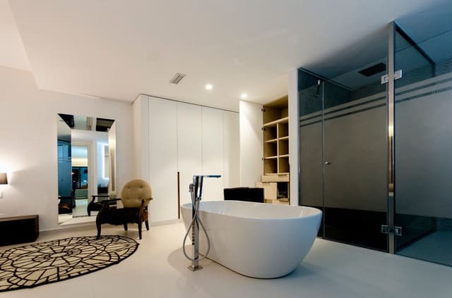 4 slaapkamer Villa te koop in Campoamor, Orihuela met zwembad - € 1.195.000 (Ref: 8916085)