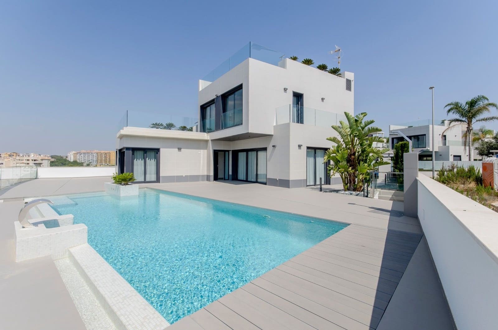 3 bedroom Villa for sale in Campoamor with pool - € 1,195,000 (Ref: 8916086)