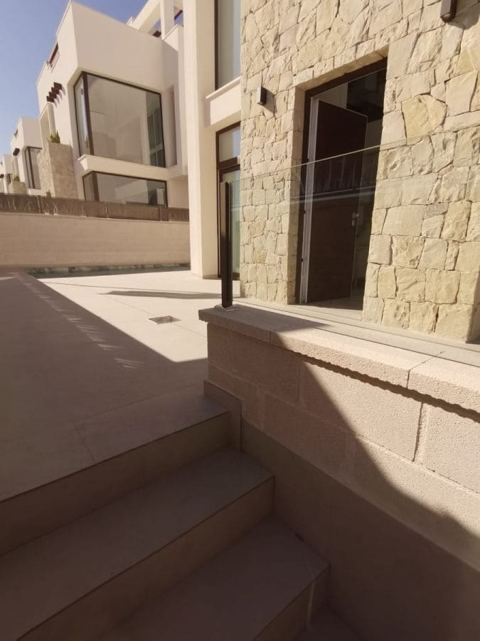 3 soverom Villa til salgs i Ciudad Quesada med svømmebasseng - € 650 000 (Ref: 8917988)