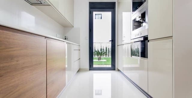 4 chambre Villa/Maison à vendre à San Miguel de Salinas avec piscine - 630 000 € (Ref: 8921420)