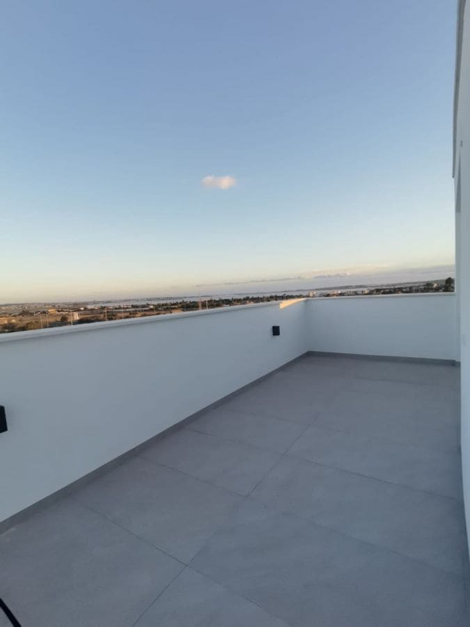 5 soverom Villa til salgs i Los Montesinos med svømmebasseng garasje - € 780 000 (Ref: 8926470)