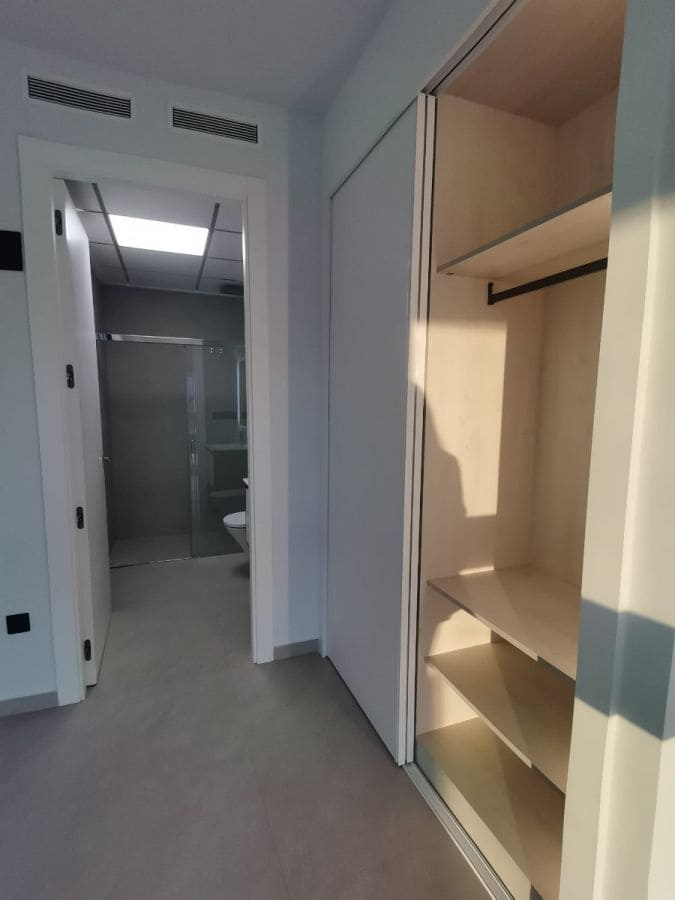 5 slaapkamer Villa te koop in Los Montesinos met zwembad garage - € 780.000 (Ref: 8926470)