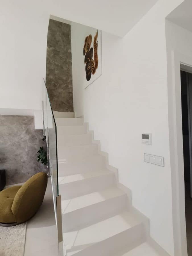 2 bedroom Villa for sale in Playa Honda with pool - € 510,000 (Ref: 8926492)