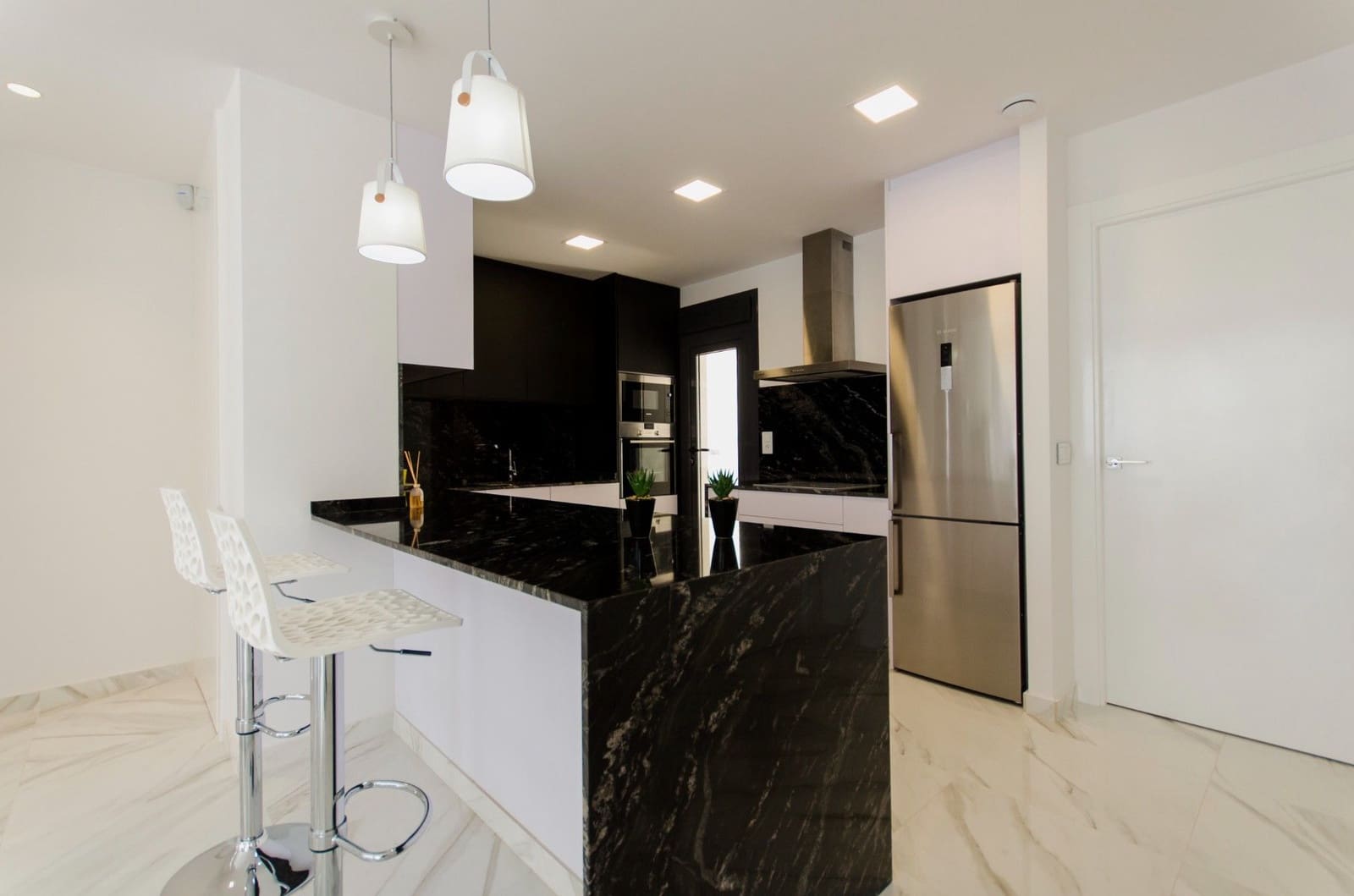 2 camera da letto Villa in vendita in Playa Honda con piscina - 475.000 € (Rif: 8926494)