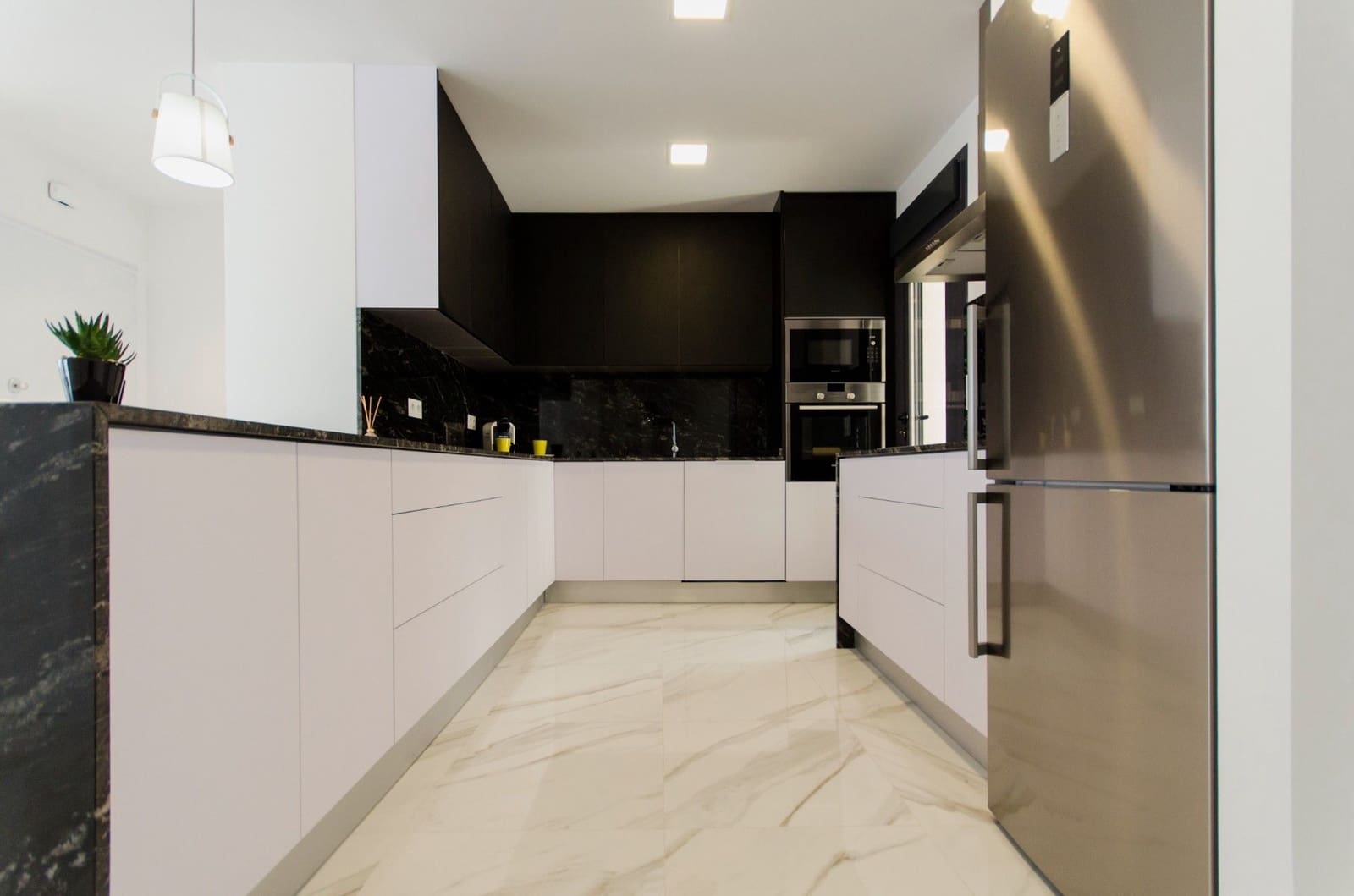 2 camera da letto Villa in vendita in Playa Honda con piscina - 475.000 € (Rif: 8926494)