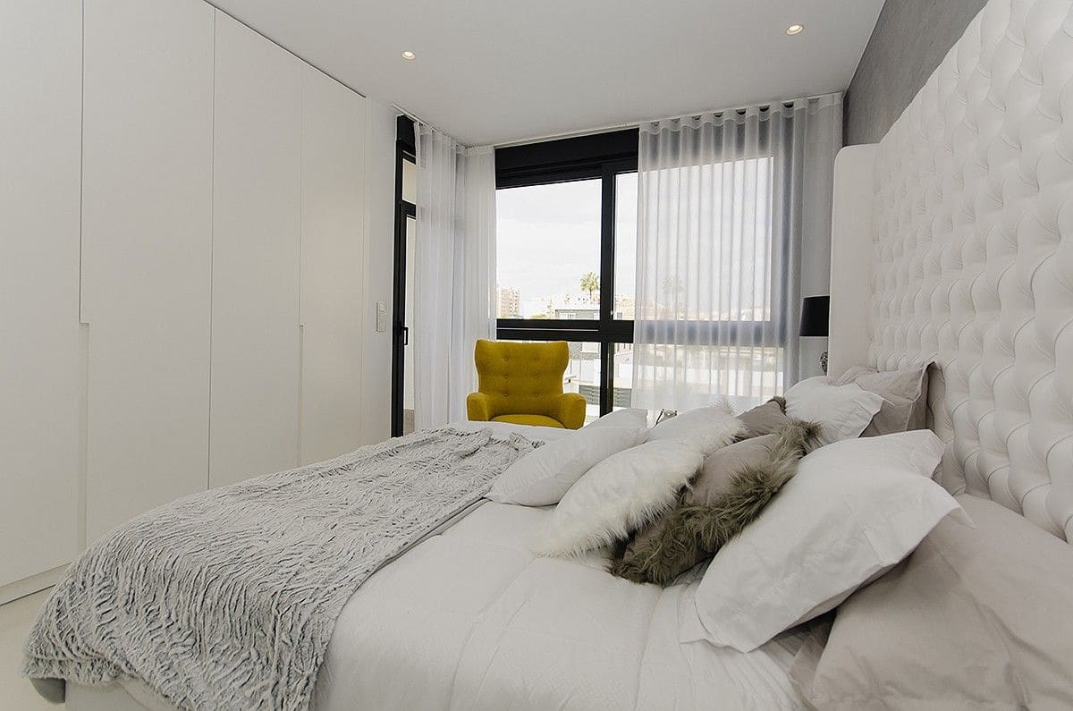 4 Zimmer Villa zu verkaufen in Benijofar mit Pool Garage - 1.780.000 € (Ref: 8926520)