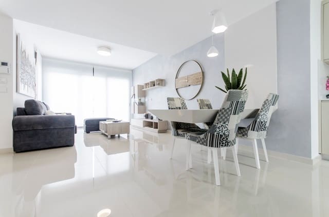 4 slaapkamer Villa te koop in San Miguel de Salinas met zwembad - € 630.000 (Ref: 8926549)