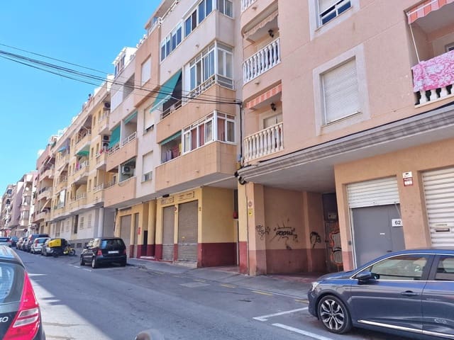 Kommersiell att hyra i Centro, Torrevieja - 180 € (Ref: 8943892)