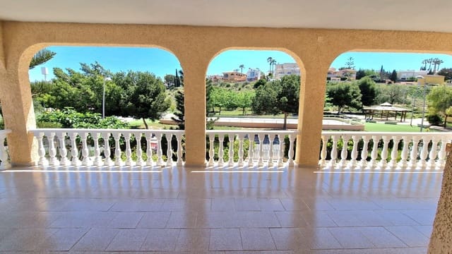 3 sypialnia Willa na sprzedaż w Los Balcones - Los Altos, Torrevieja z garażem - 430 000 € (Ref: 8950658)