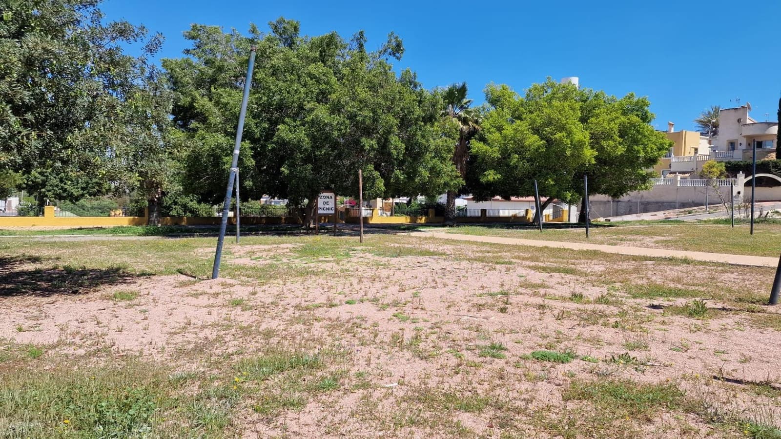 3 sypialnia Willa na sprzedaż w Torrevieja z garażem - 430 000 € (Ref: 8950658)