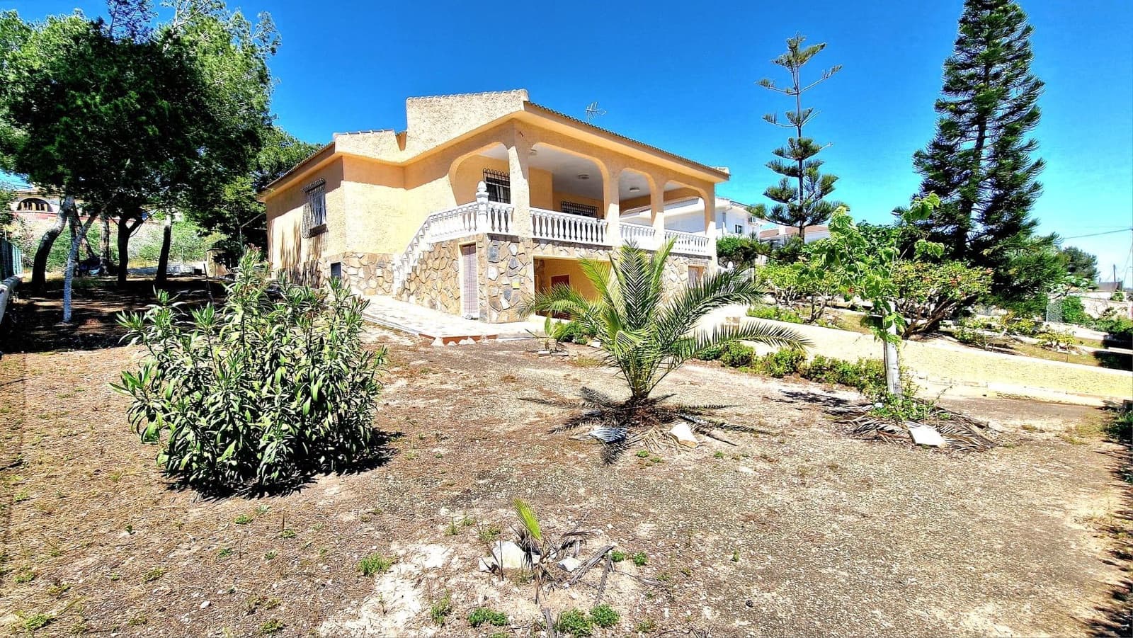 3 sypialnia Willa na sprzedaż w Torrevieja z garażem - 430 000 € (Ref: 9059673)