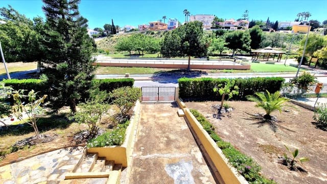 3 sypialnia Willa na sprzedaż w Los Balcones - Los Altos, Torrevieja z garażem - 430 000 € (Ref: 9059673)